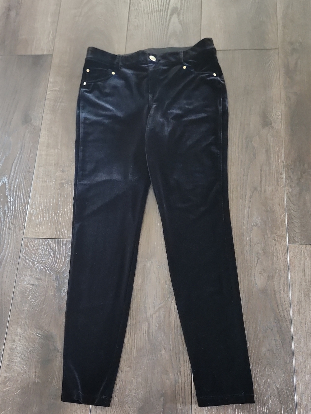 INC International Concepts Black Skinny Velvet-Look Pants